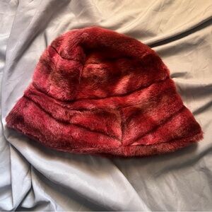 Grevi Plush Red Faux-Fur Bucket Hat